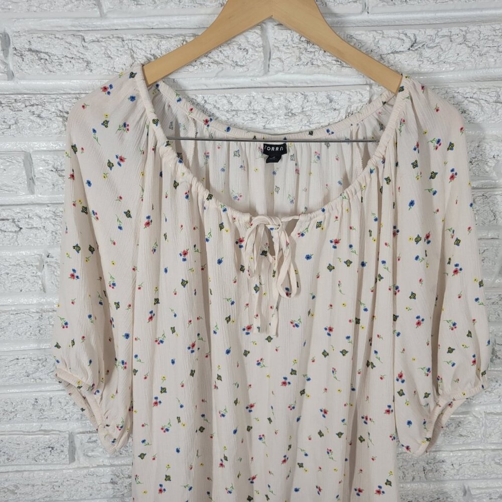 Torrid Womens Top 2 2X Plus Short Sleeve White Pink Floral Elastic Waist FLO84E - Picture 3 of 9